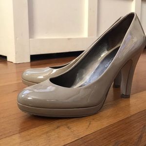 Tan patent leather heels